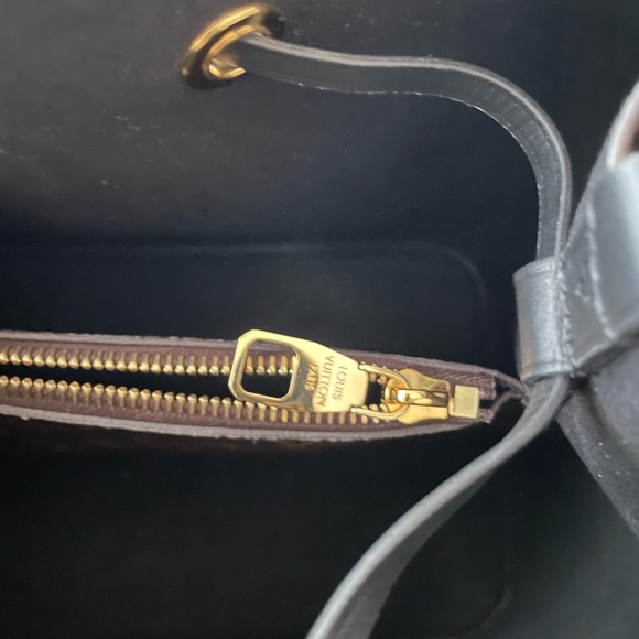 Louis Vuitton Neo Noe Mm in excellent condition. Good as new. - Picture 8 of 14